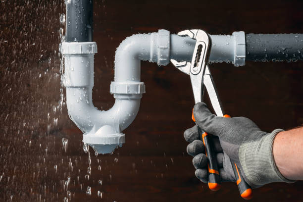 Professional Drain Cleaning technician working in Worden, IL